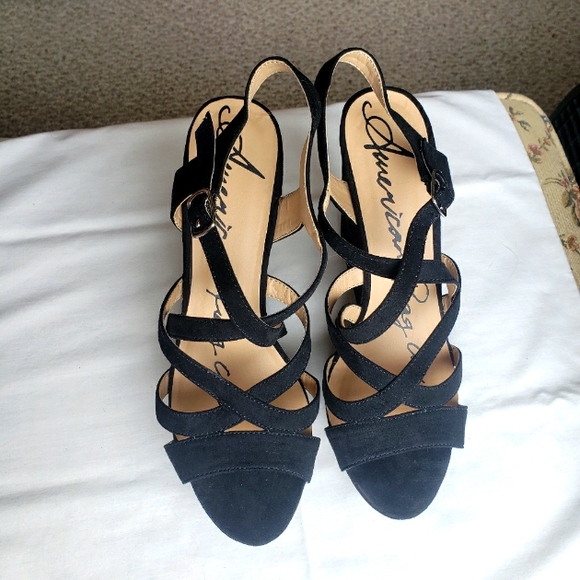American Rag Shoes - 🏝3for$25 American Rag Black Wedge Heels
